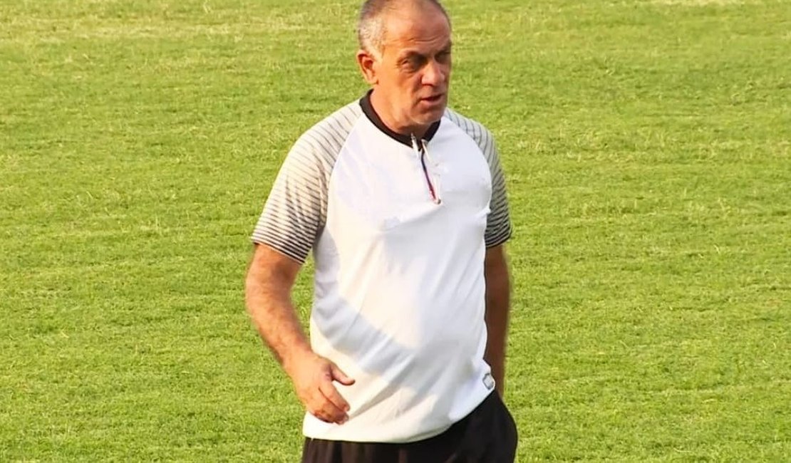 Celso Teixeira recebe proposta e não é mais técnico do ASA de Arapiraca