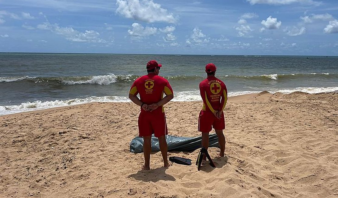 Corpo de banhista desaparecido na Praia da Jatiúca é encontrado