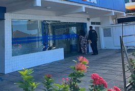 Ação da Polícia Civil prende mulher que tentou sacar mais de R$ 200 mil de FGTS com documentos falsos, em AL