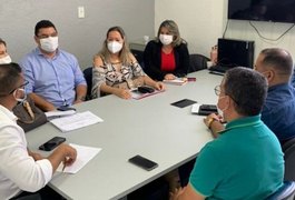 Reunião na Sesau discute melhoria no serviço pré-hospitalar do SAMU de Arapiraca