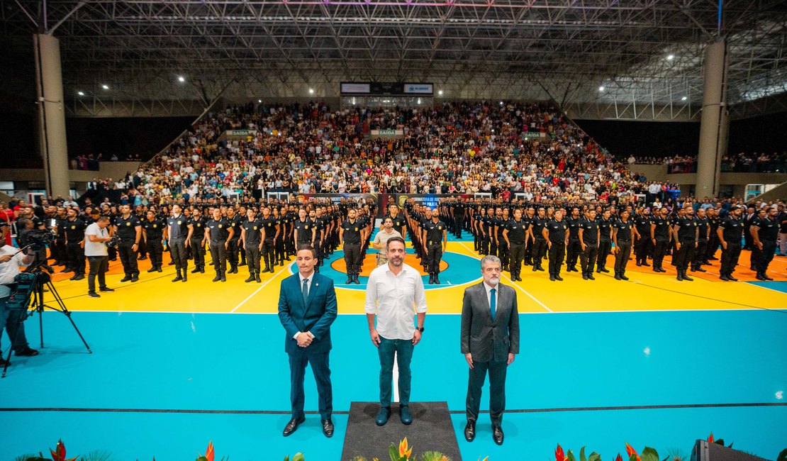 Segurança de Alagoas é reforçada com formatura de 300 novos policiais civis