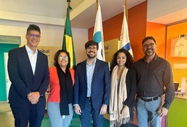 Equipe da Seduc conhece política de inovação e tecnologia em educação do Uruguai