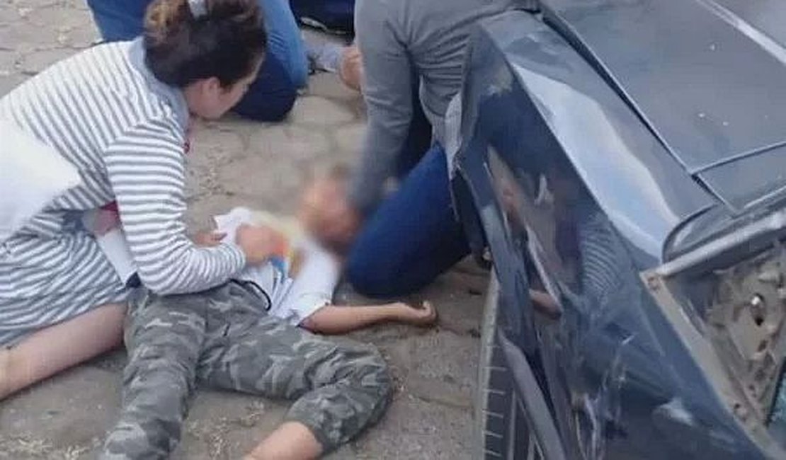 Motorista embriagado e sem carteira de habilitação atropela cinco crianças