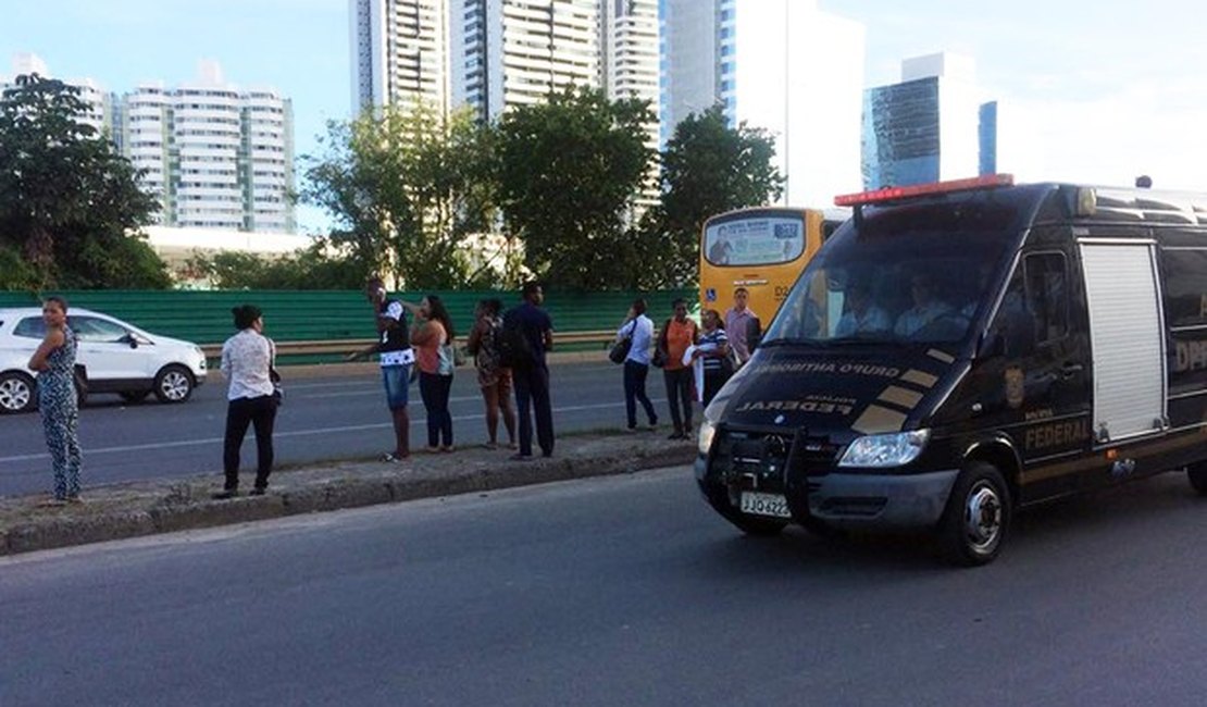Vídeo: Ameaça de atentado causa correria e suspende prova da OAB na Bahia