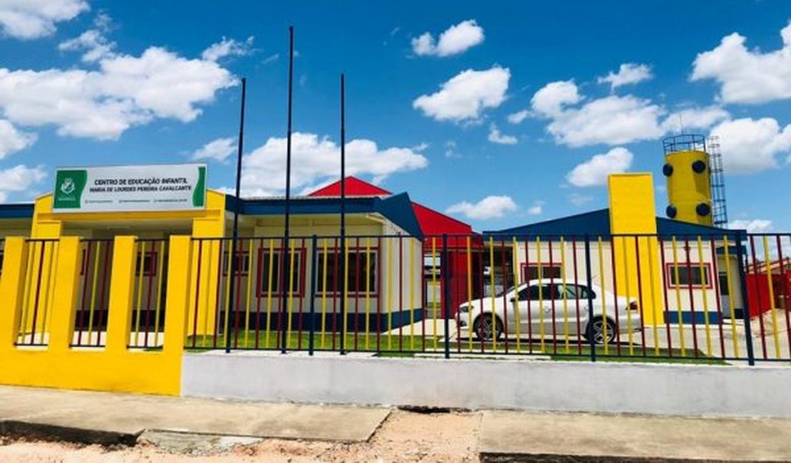 Prefeitura inaugura Centro de Educação Infantil e Praça da Juventude, em Arapiraca