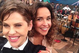 Daniela Mercury e Bárbara Paz se estranham em gravação do Altas Horas