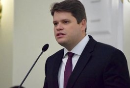 De olho nas eleições de 2024, Davi Davino Filho pede exoneração ﻿da Prefeitura de Maceió