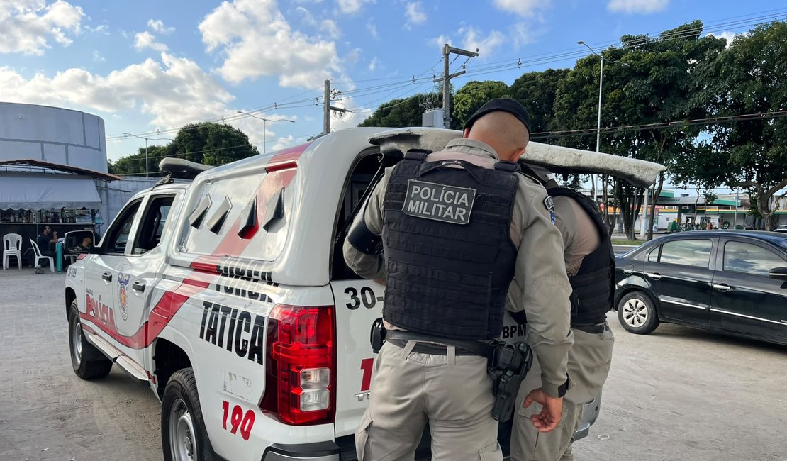 Policiais militares prendem homem com motocicleta roubada no Cleto Marques Luz