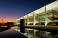 Homem tenta subir rampa do Palácio do Planalto duas vezes na madrugada