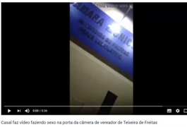 Casal grava vídeo fazendo sexo em frente a câmara de vereadores na BA como protesto