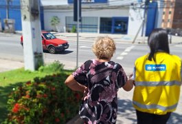 Ronda no Bairro ajuda idosa, com quadro de confusão mental, a reencontrar parentes em Maceió