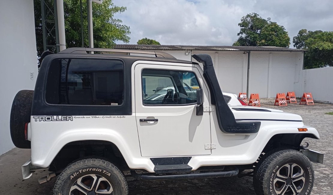 Ação integrada entre PMs de AL e PE recupera veículo roubado em menos de 24 horas