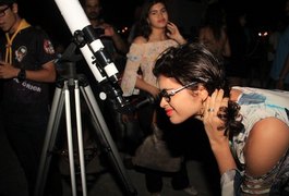 Eclipse lunar poderá ser visto do mirante do Planetário nesta terça-feira (16)