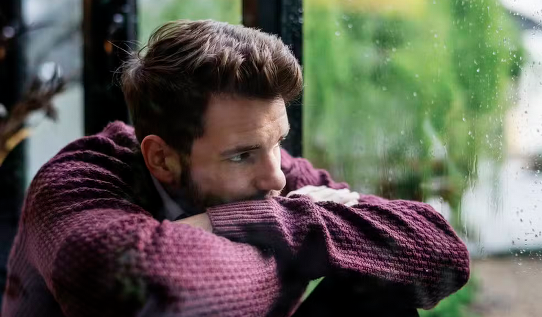 Dezembro intensifica a tristeza? Como driblar impacto psicológico das festas de fim de ano