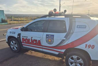 Homem é preso suspeito de agredir companheira grávida no bairro Batingas, em Arapiraca