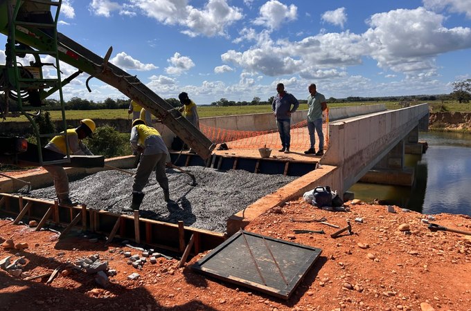Prefeitura de Penedo conclui mais uma etapa da construção da ponte da Ponta Mofina