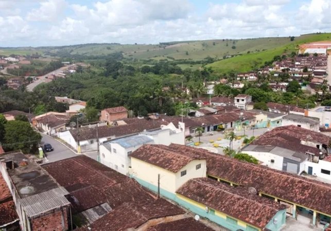 Jovem é assassinado a facadas e duas pessoas ficam feridas em madrugada de violência em Jundiá, AL