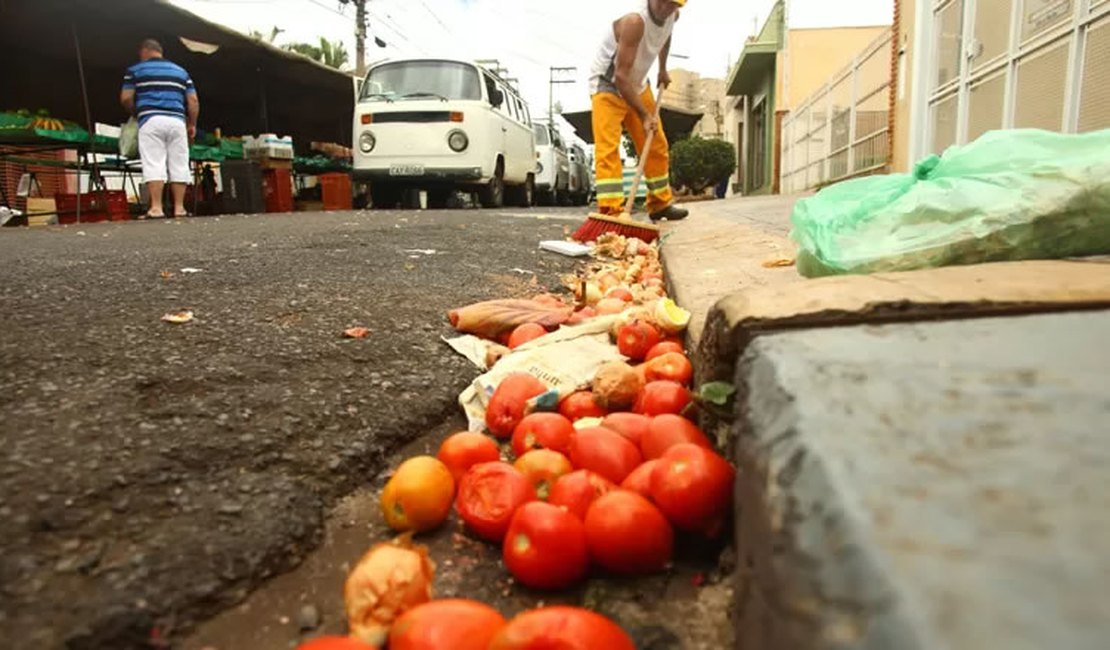 Os danos ambientais do  desperdício de alimentos