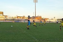 Regularizado, zagueiro Walter poderá jogar contra o Campinense