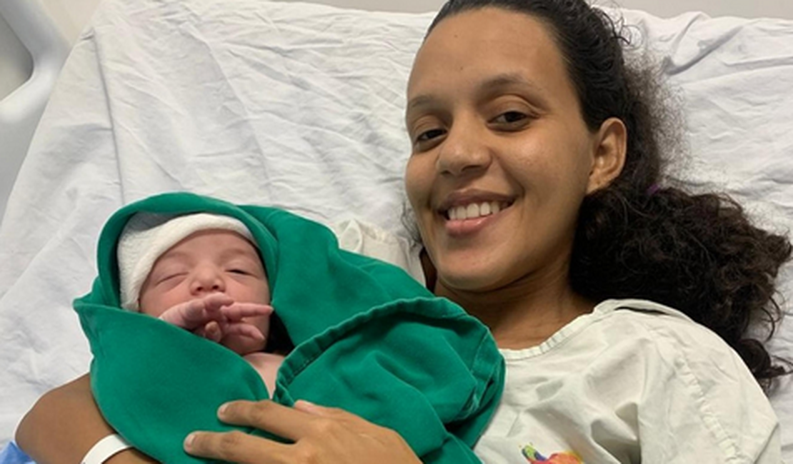 Eloá: Primeira criança nascida em 2025 na Rede Pública Estadual de Alagoas é menina