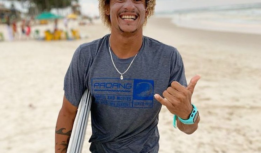 Campeão alagoano de surf faz campanha para conseguir participar de campeonato no RJ