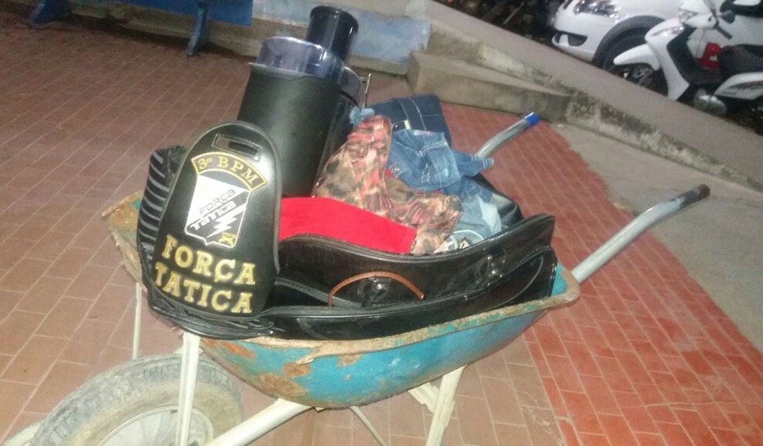 Força Tática prende em flagrante dupla suspeita furtos a residências no Bairro Brasília