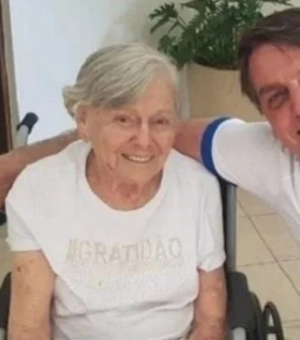 Mãe de Jair Bolsonaro morre aos 94 anos, em São Paulo