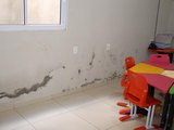 MPE vistoria CREAS e flagra superlotação e deficiências na estrutura física de creche em Santana do Ipanema