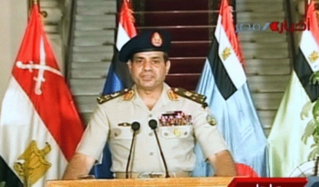Exército suspende Constituição no Egito e derruba presidente