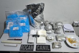Quase 4kg de drogas são apreendidos em quarto de residência no bairro Guaribas