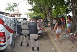 Tiroteio na Barra de São Miguel deixa um morto e outro ferido