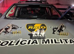 Companhia de Raio prende dois suspeitos flagrados com arma e drogas, em Fernão Velho e Satuba