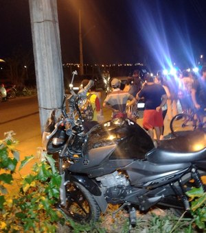 Colisão envolvendo veículo de passeio e motocicleta deixa duas pessoas feridas na zona rural de Arapiraca
