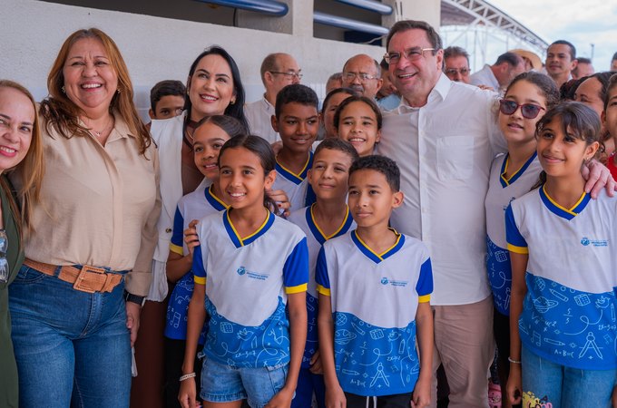 Prefeito Luciano entrega ginásio poliesportivo e anuncia unidade de saúde e mais uma creche no Planalto