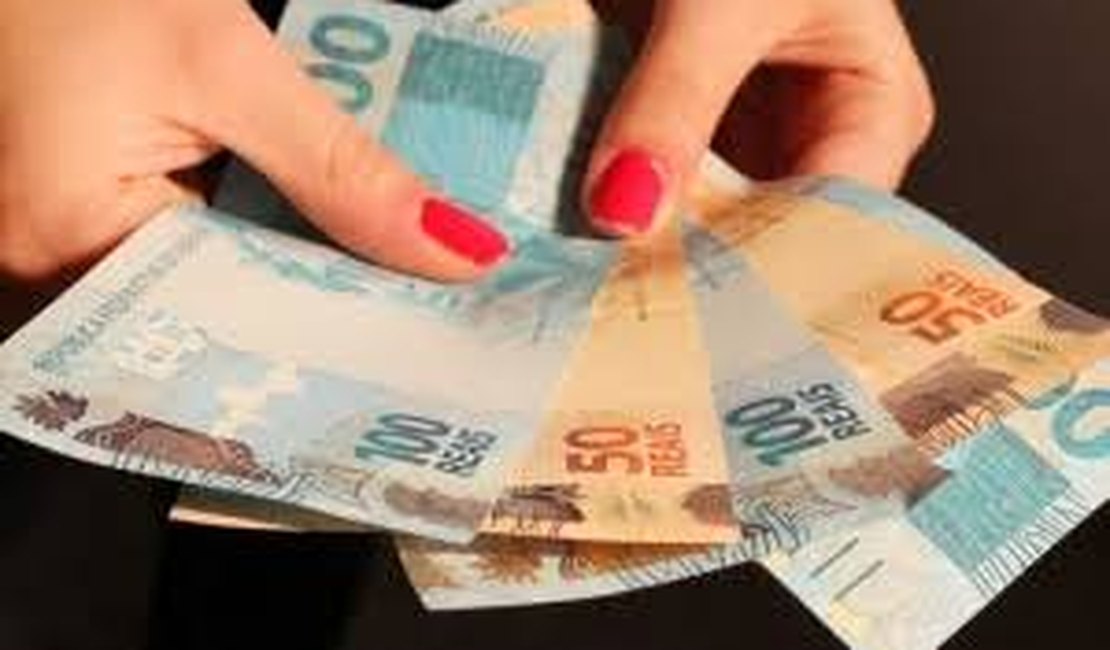 Governador antecipa pagamento de servidores para antes do carnaval