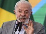 Lula anuncia fim da radioterapia e afirma estar curado de câncer de pele: 'Estou feliz'