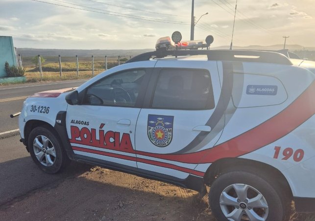 Homem é preso suspeito de agredir companheira grávida no bairro Batingas, em Arapiraca