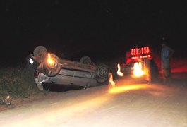 Motorista perde controle e capota veículo em Taquarana