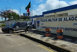 Policiais da 1ª Companhia Independente da PM salvam vida de mulher em residência, em Campo Alegre