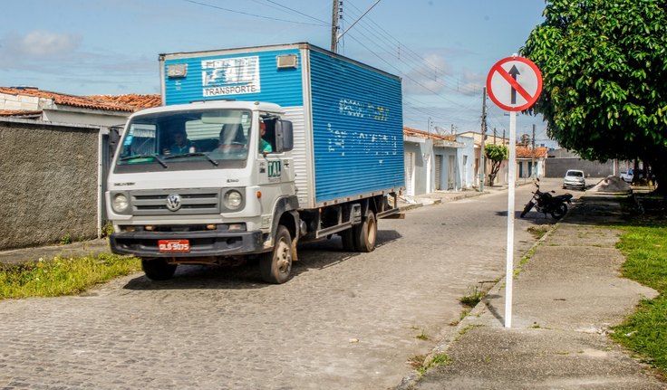 SMTT Penedo melhora o fluxo do trânsito no acesso ao Conjunto Rosete Andrade