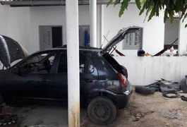 Polícia estoura laboratório de clonagem de veículos e prende chefe de quadrilha em Arapiraca