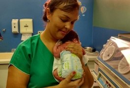 Bebê é encontrado dentro de caixa de sapatos em Recife