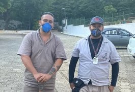 'Ninguém sonha em ser coveiro', diz engenheiro que virou sepultador