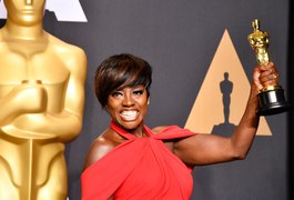 Viola Davis ganha seu primeiro Oscar e faz discurso emocionado