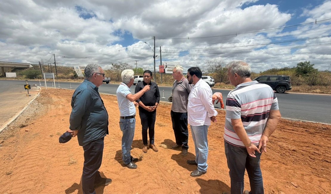 Governo de Alagoas inspeciona trecho final da duplicação de via que liga Palmeira/Igaci