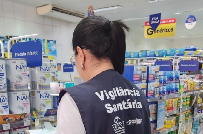 Estabelecimentos comerciais de Palmeira dos Índios são inspecionados após proibição de venda de fórmulas infantis com risco de contaminação