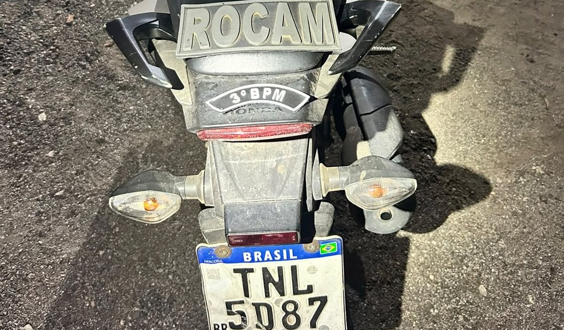 PM recupera motocicleta roubada em matagal na zona rural de Arapiraca
