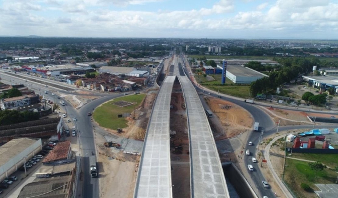 Pavimentação do Viaduto da PRF em Maceió está na fase final