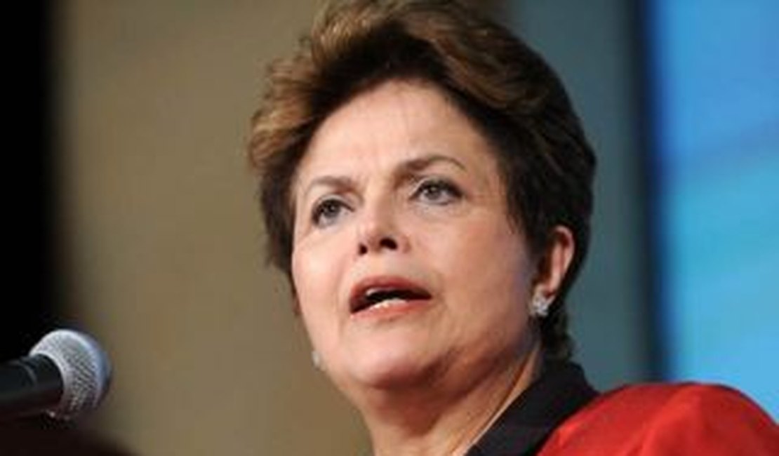 Dilma rebate declaração de Cunha: ‘O meu governo não está envolvido em nenhum escândalo de corrupção’