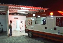 Idoso de 64 anos tem casa invadida e é agredido com golpes de facão em Penedo